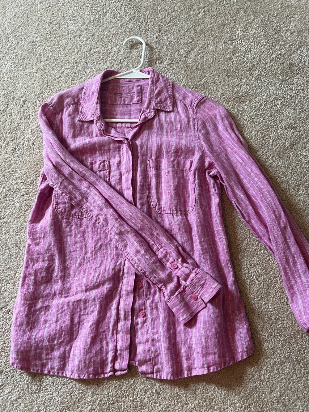 Relaxed Pink Button-Down Linen Shirt with Chest Pockets